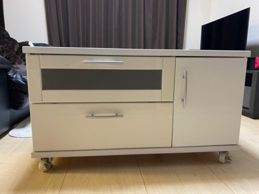 テレビボード