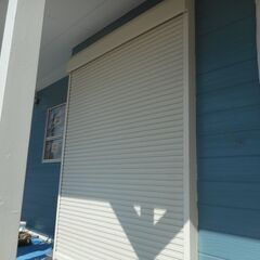 シャッター雨戸シャッター　白色　引き取り限定　取に来てくれる方お...