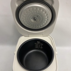 アイリスオーヤマ ジャー炊飯器 KS-RC21M10-W 1.0L 5.5合 2021年製の画像
