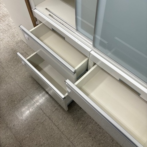 ハイタイプ2枚扉食器棚