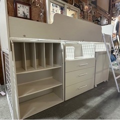 ニトリ　システムベッド　デスク、チェスト、本棚の画像