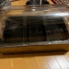 ブュッフェ容器