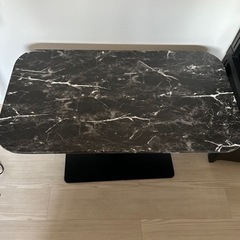 昇降式ダイニングテーブルの画像