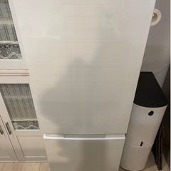 【値下げ】【早い者勝ち】【美品】家電 キッチン家電 冷蔵庫SJ-D18G-Wの画像