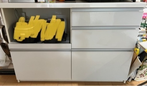 【決まりました】ニトリ　キッチンボード　食器棚