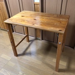 折りたたみテーブル