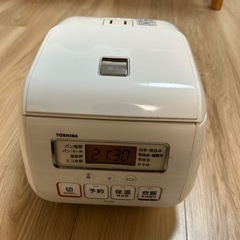 TOSHIBA 炊飯器の画像