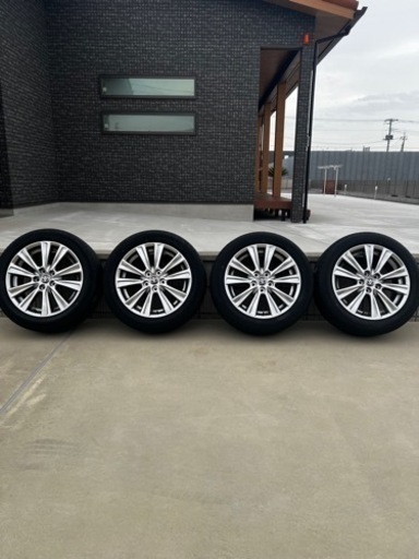 アルファードタイヤ新車外し