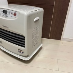 石油ファンヒーターの画像