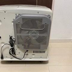 石油ファンヒーターの画像