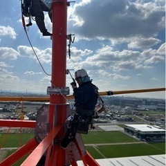 送電線工事従業員募集の画像