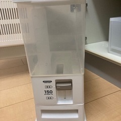 【決まりました】ニトリ軽量米櫃10kg