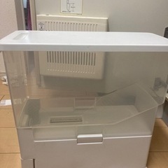 【決まりました】ニトリ軽量米櫃10kgの画像