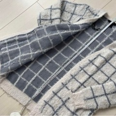 レディース　春服　ニット　厚手カーディガンの画像