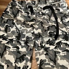 メンズパンツ1の画像