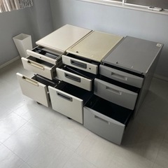 家具 オフィス用家具 袖机の画像
