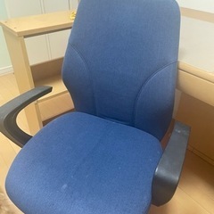 本日限り！イトーキ　学習机椅子セットの画像