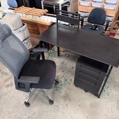 決まりました☆PCデスク☆チェアセット☆作業デスク☆格安☆中古☆...