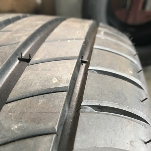 【終了】ほぼ新品　ミシュラン225/50R18
