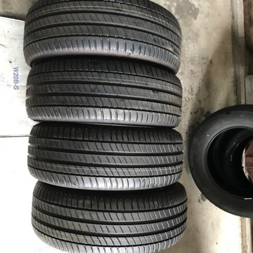 【終了】ほぼ新品　ミシュラン225/50R18