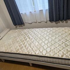 シングルベッド　マットレス付き