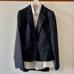 【決まりました】青山　レディーススーツ3点　着用2回　上9号下7号