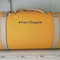 Veuve Clicquot グラス・ホルダートランクボックスの画像