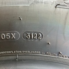 プラド　（新車外し）　265/65R17 タイヤ4本セットの画像