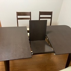 ニトリ 伸縮ダイニングセットの画像