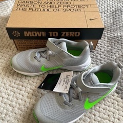 新品NIKEスニーカーの画像