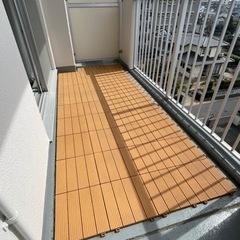 「ウッドデッキ　人工木　ウッドパネル　ジョイント式　デッキパネル...