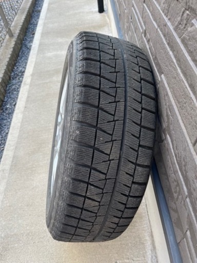 車のパーツ タイヤ、ホイール