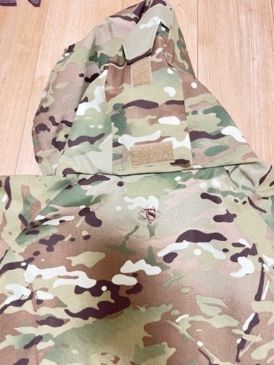 ミリタリー　パーカー　新品、未使用