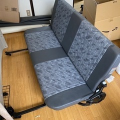 ボンゴバン　リアシート　後部座席の画像