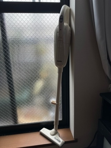 マキタmakita コードレスクリーナー