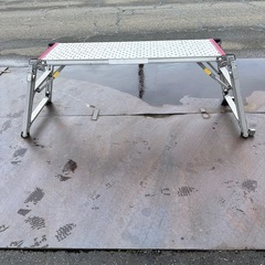 ナカオ　勇馬　ESK１１　四脚調節式足場台　送料込み！！！！！の画像