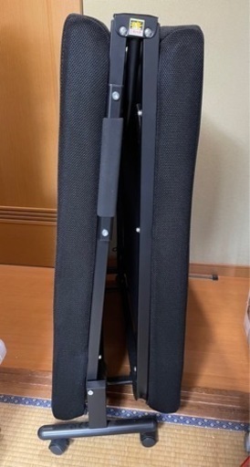 　完売！美品！折りたたみ式簡易シングルベッド