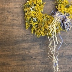 ミモザのドライフラワーリース