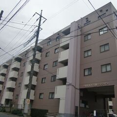 Even foreigners can move in. 会社の...