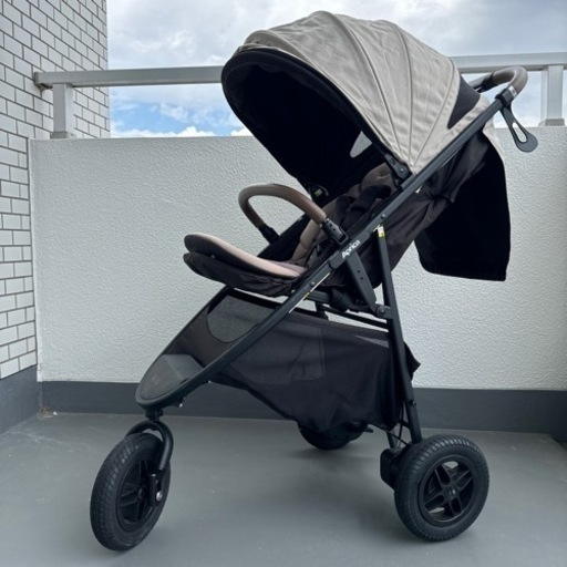 アップリカ スムーヴプレシャス(ベージュ)