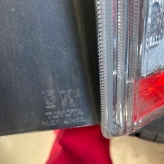 30プリウス  右テールランプその他の画像