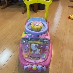ハローキティ　わくわく　手押し車　ライドオン