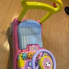 ハローキティ　わくわく　手押し車　ライドオンの画像