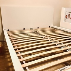 IKEAベッドフレーム マットレス幅160 クイーン MALM マルム すのこ付の画像