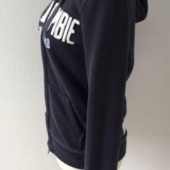 服/ファッション アバクロ　パーカー レディースの画像