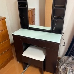 ドレッサー