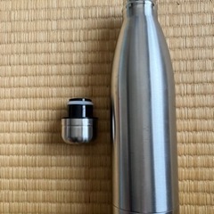 水筒の画像