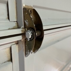 田窪工業スーパージャンボガレージの蝶番お持ちの方お譲りください。...