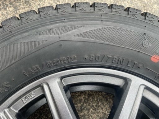 【早い物勝ち‼︎】軽自動車スタッドレス　ダンロップウィンターマックス18年12週製145/80/12 国交省認定ホイール　タイヤ柔らか