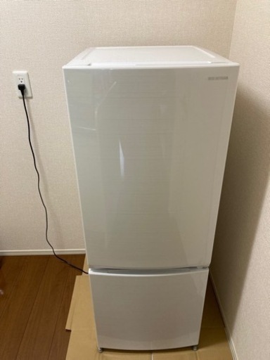 値下げしました　冷蔵庫　アイリスオーヤマ　冷凍冷蔵庫　IRSN-15A-WE